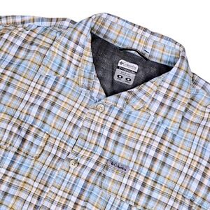 Columbia Titanium Omni Dry Shirt Mens M Plaid Long Sleeve Button Up Vented